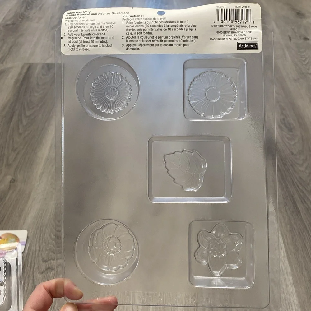 Set of 3 ArtMinds Soap Molds - Picture 3 of 5